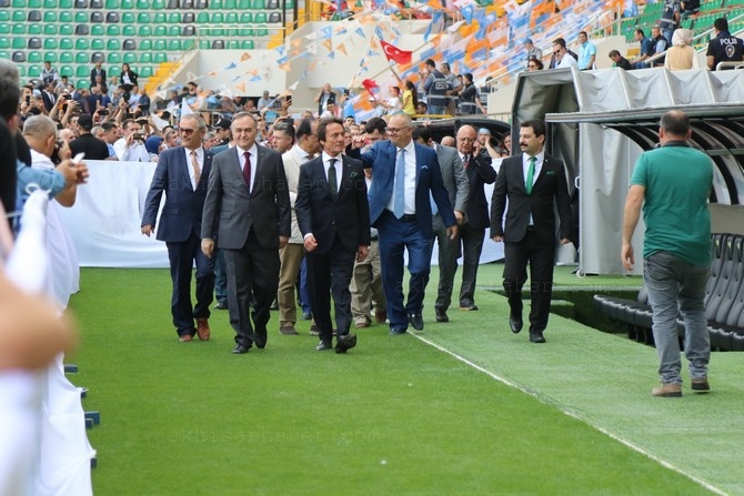 Cumhurbaşkanı Recep Tayyip Erdoğan, Akhisar'da miting yaptı 63