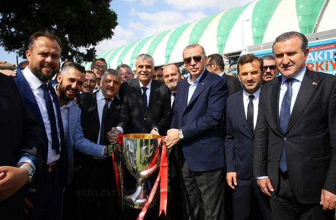 Cumhurbaşkanı Recep Tayyip Erdoğan, Akhisar'da miting yaptı 7