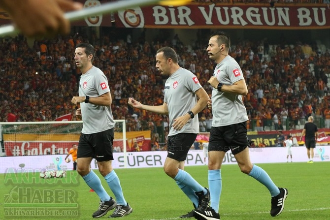 Süper Kupa heyecanı başlıyor! İşte Akhisarspor ve Galatasaray saha içind 28