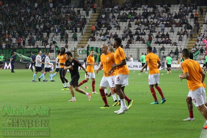 Süper Kupa heyecanı başlıyor! İşte Akhisarspor ve Galatasaray saha içind 56