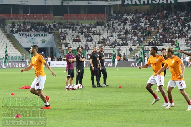 Süper Kupa heyecanı başlıyor! İşte Akhisarspor ve Galatasaray saha içind 57