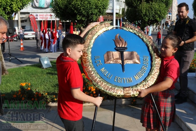 2018-2019 İlköğretim Haftası çelenk sunma programı 9