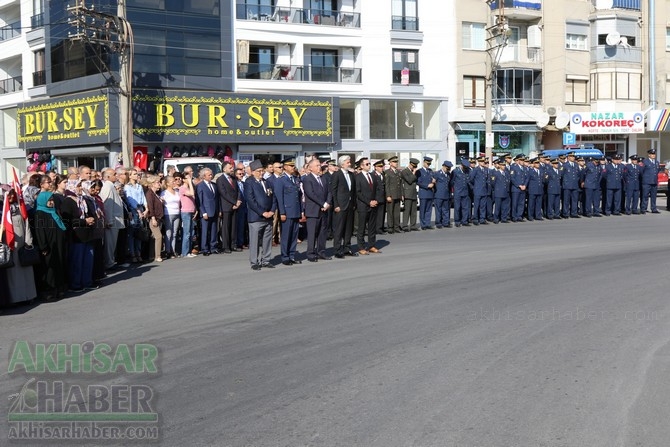 Akhisar'da 19 Eylül Gaziler günü törenle kutlandı 52