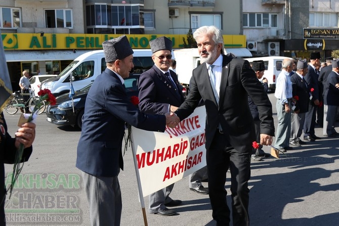 Akhisar'da 19 Eylül Gaziler günü törenle kutlandı 97