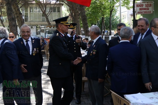 Akhisarlı Gaziler, protokol üyelerini kabul etti 37