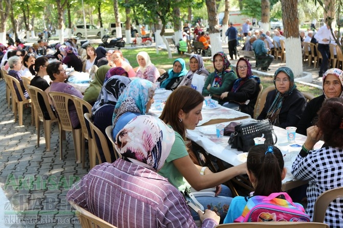 Akhisarlı Gaziler, protokol üyelerini kabul etti 9