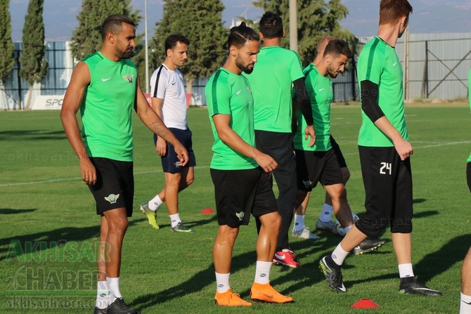 Akhisarspor Teknik Heyeti, Krasnodar maçı öncesi değerlendirmelerde bulu 22