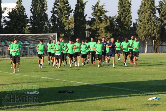 Akhisarspor Teknik Heyeti, Krasnodar maçı öncesi değerlendirmelerde bulu 27