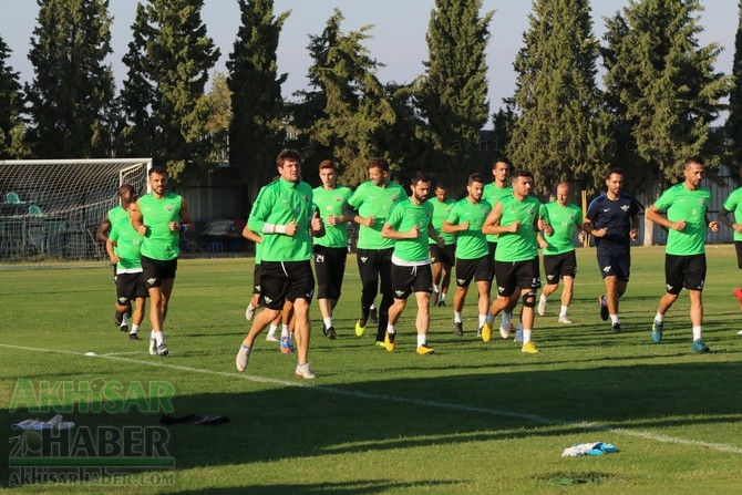 Akhisarspor Teknik Heyeti, Krasnodar maçı öncesi değerlendirmelerde bulu 30