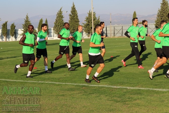 Akhisarspor Teknik Heyeti, Krasnodar maçı öncesi değerlendirmelerde bulu 33