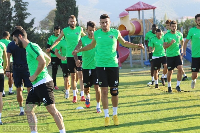 Akhisarspor Teknik Heyeti, Krasnodar maçı öncesi değerlendirmelerde bulu 40