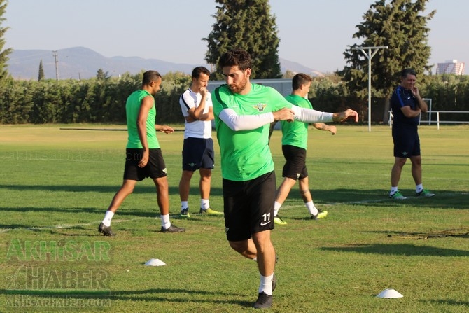 Akhisarspor Teknik Heyeti, Krasnodar maçı öncesi değerlendirmelerde bulu 47