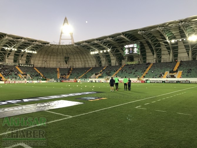 Akhisarspor, Krasnodar maçı öncesi Spor Toto Akhisar Belediye Stadyumund 14