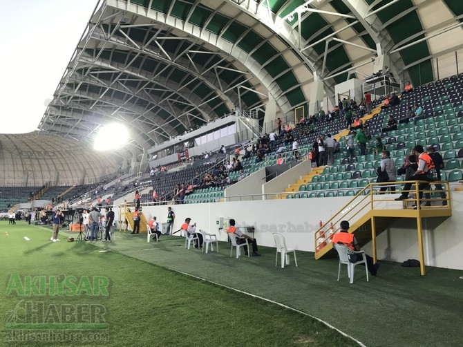 Akhisarspor, Krasnodar maçı öncesi Spor Toto Akhisar Belediye Stadyumund 29