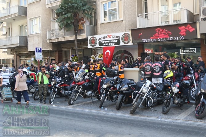 Akhisar Motor Kulübü AkhisaRides açılış töreni renkli görüntülere sahne  26