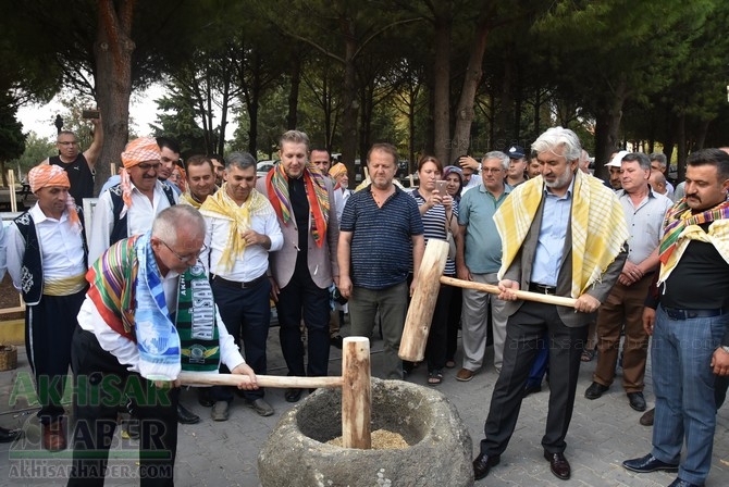 Akhisar Belediyesi Hemşehri Dernekleri 1.Kültür Buluşmasından geri kalan 76