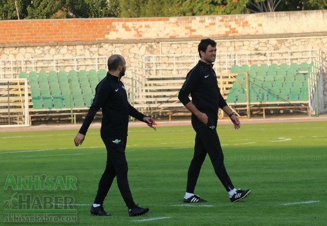 Akhisarspor, şehir stadyumunda çalışmalarını sürdürdü 19