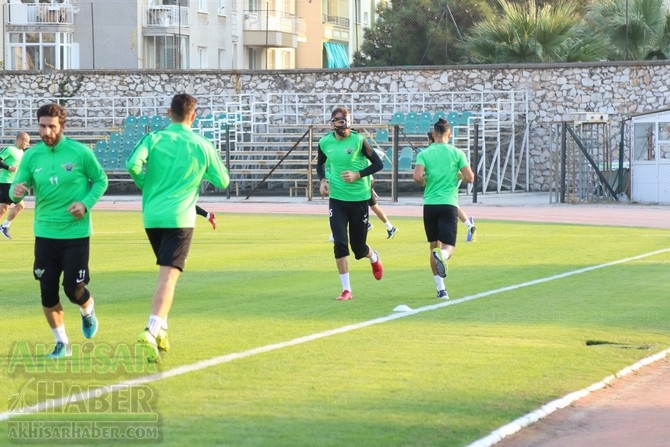 Akhisarspor, şehir stadyumunda çalışmalarını sürdürdü 5