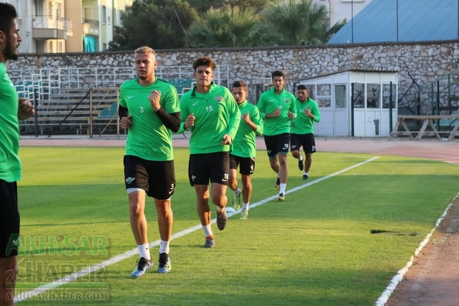 Akhisarspor, şehir stadyumunda çalışmalarını sürdürdü 9