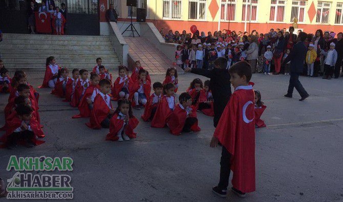 Halil Mandacı ilkokulunda 29 Ekim coşkusu 17