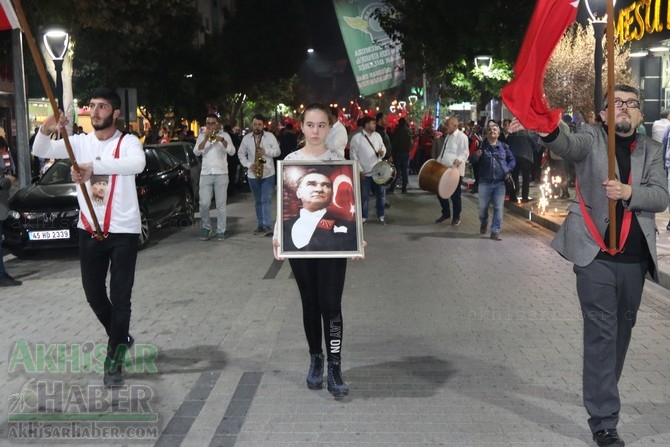 Cumhuriyet Bayramı 95.yıl fener alayı 10