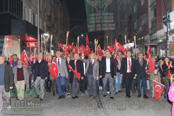 Cumhuriyet Bayramı 95.yıl fener alayı 100