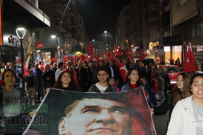 Cumhuriyet Bayramı 95.yıl fener alayı 101