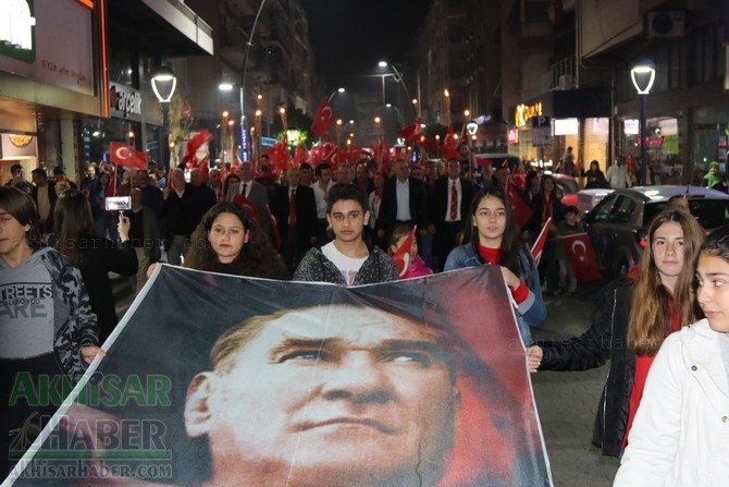 Cumhuriyet Bayramı 95.yıl fener alayı 102