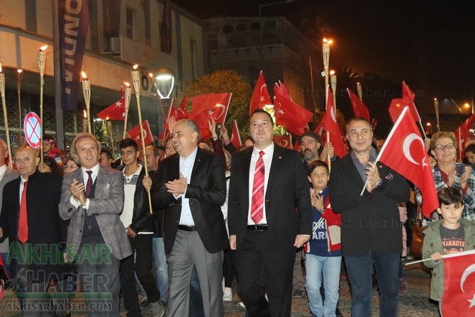 Cumhuriyet Bayramı 95.yıl fener alayı 97