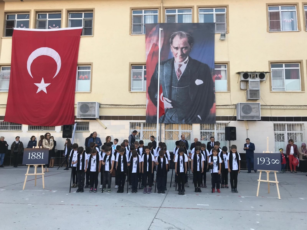 Misak-ı Milli İlkokulu Ali Şefik Ortaokulu'ndan muhteşem 10 Kasım t 14