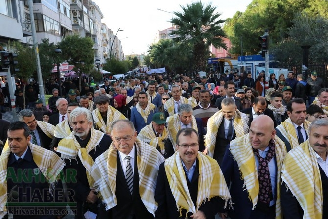 Akhisar'da Dünya zeytin Günü yürüyüşü renkli görüntülere sahne oldu 16