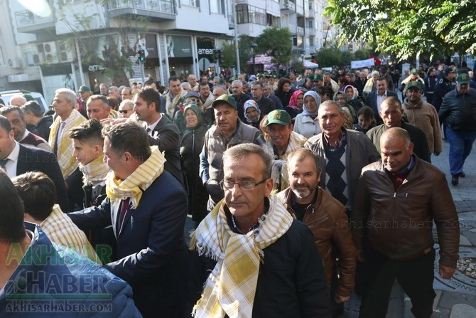 Akhisar'da Dünya zeytin Günü yürüyüşü renkli görüntülere sahne oldu 18