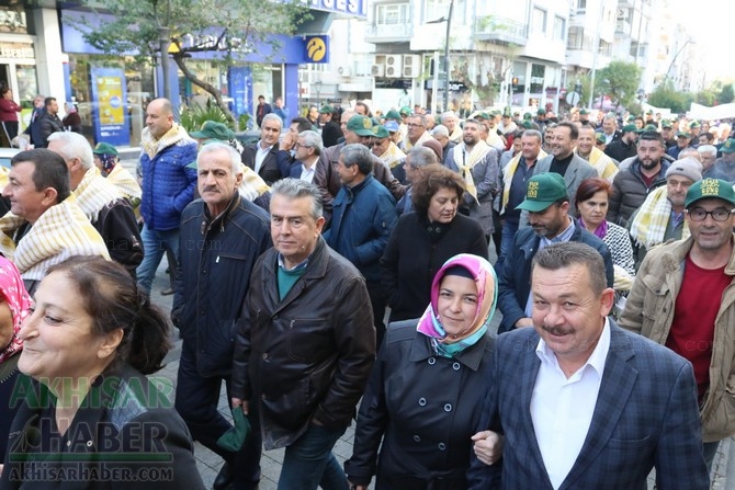 Akhisar'da Dünya zeytin Günü yürüyüşü renkli görüntülere sahne oldu 27