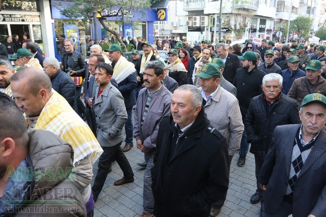 Akhisar'da Dünya zeytin Günü yürüyüşü renkli görüntülere sahne oldu 31