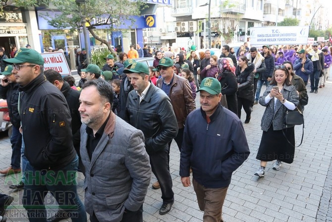 Akhisar'da Dünya zeytin Günü yürüyüşü renkli görüntülere sahne oldu 39