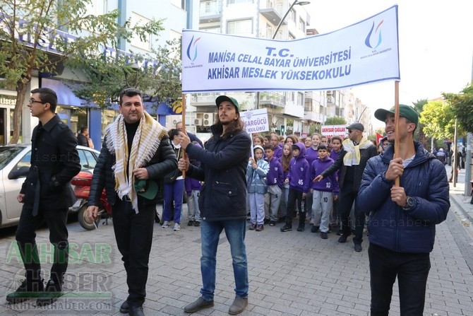 Akhisar'da Dünya zeytin Günü yürüyüşü renkli görüntülere sahne oldu 44