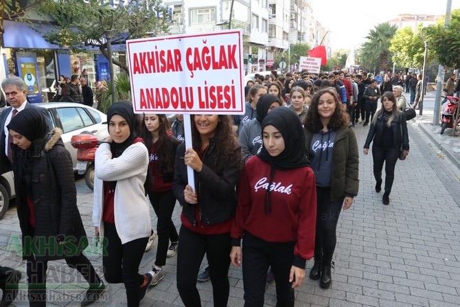 Akhisar'da Dünya zeytin Günü yürüyüşü renkli görüntülere sahne oldu 50