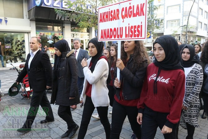 Akhisar'da Dünya zeytin Günü yürüyüşü renkli görüntülere sahne oldu 51