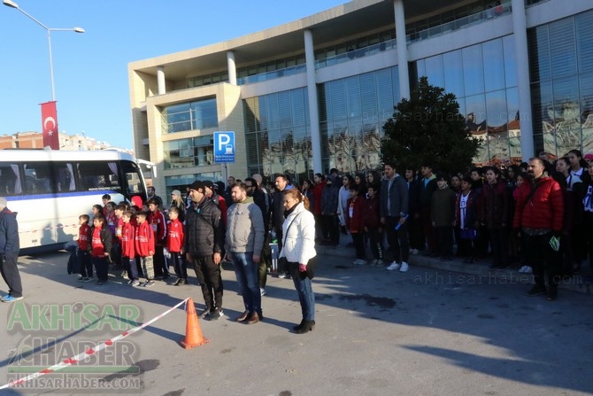 Akhisar'da 27 Aralık Atatürk Kır Koşusu başladı 28