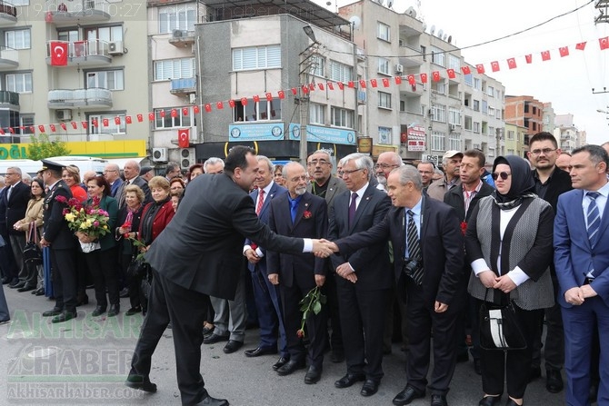 23 Nisan Ulusal Egemenlik ve Çocuk Bayramı Atatürk Anıtı çelenk sunma tö 14