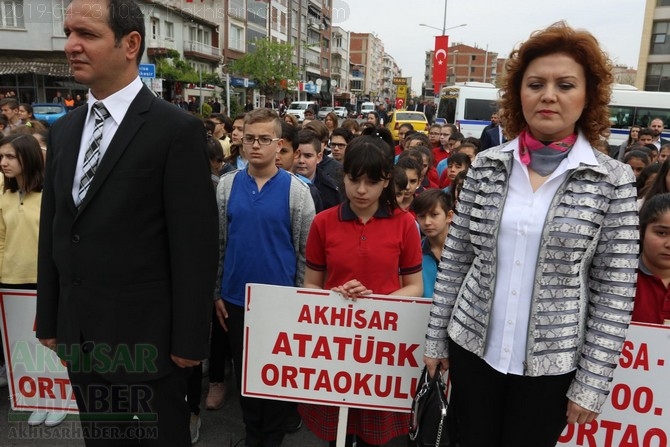 23 Nisan Ulusal Egemenlik ve Çocuk Bayramı Atatürk Anıtı çelenk sunma tö 50