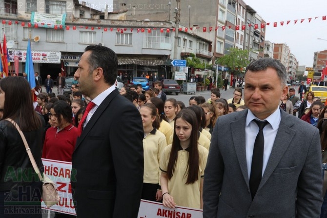 23 Nisan Ulusal Egemenlik ve Çocuk Bayramı Atatürk Anıtı çelenk sunma tö 52