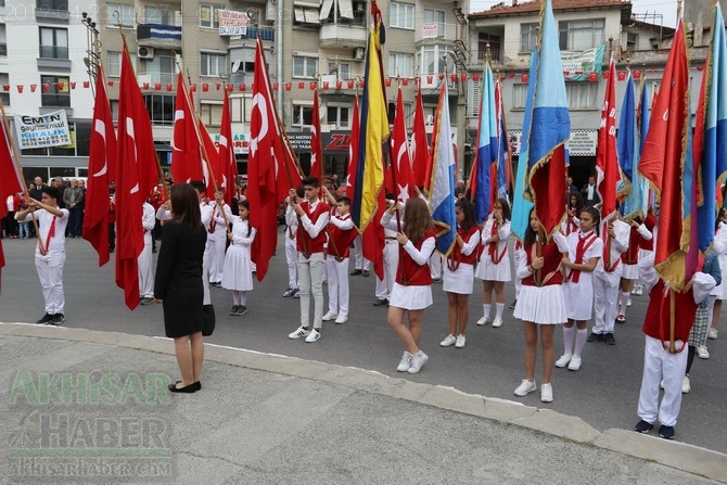 23 Nisan Ulusal Egemenlik ve Çocuk Bayramı Atatürk Anıtı çelenk sunma tö 56