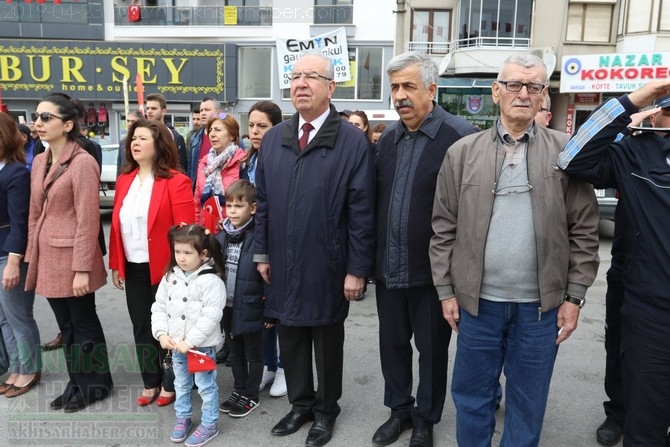 23 Nisan Ulusal Egemenlik ve Çocuk Bayramı Atatürk Anıtı çelenk sunma tö 63