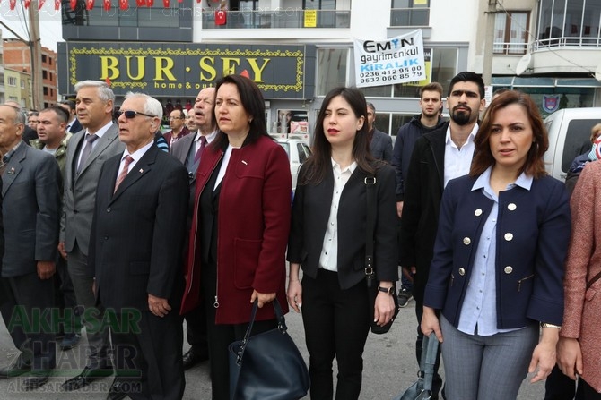 23 Nisan Ulusal Egemenlik ve Çocuk Bayramı Atatürk Anıtı çelenk sunma tö 65