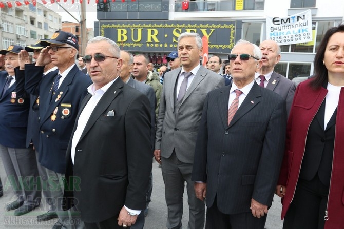 23 Nisan Ulusal Egemenlik ve Çocuk Bayramı Atatürk Anıtı çelenk sunma tö 66