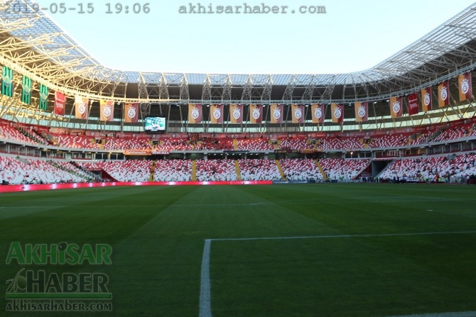 Ziraat Türkiye Kupası Final maçı öncesi Yeni 4 Eylül Sivas Stadyumu hazı 15