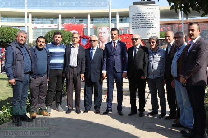 Cumhuriyet Bayramı 96.yıl Atatürk anıtı çelenk sunma töreni 65