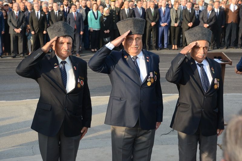 10 Kasım Atatürk'ü Anma Günü Çelenk Sunma Töreni Foto Galeri 21