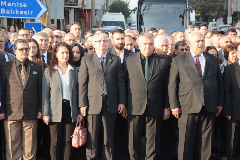 10 Kasım Atatürk'ü Anma Günü Çelenk Sunma Töreni Foto Galeri 45